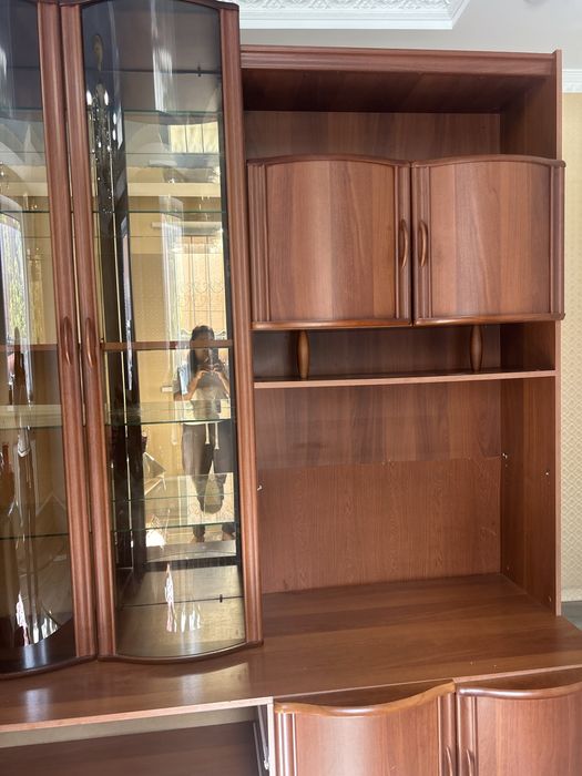 Продаю срочно стенку