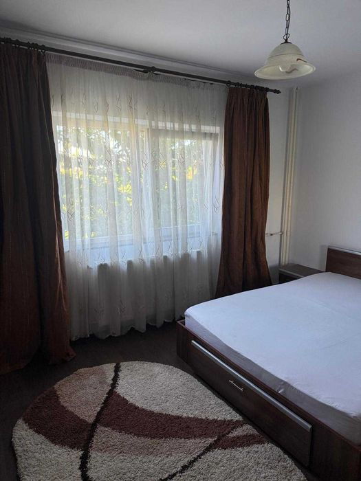 2 camere decomandat Str Sinaia 18 - Pod Doamna Ghica