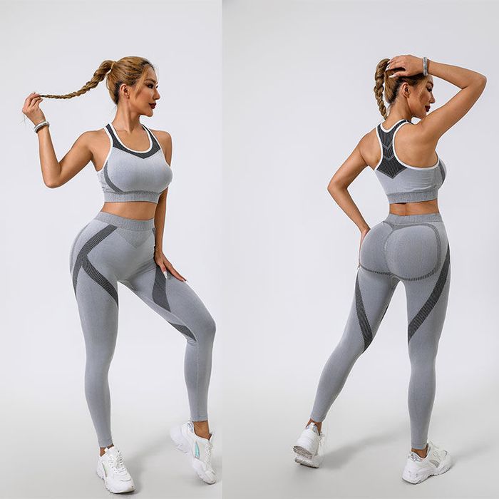 Продам костюм для фитнеса