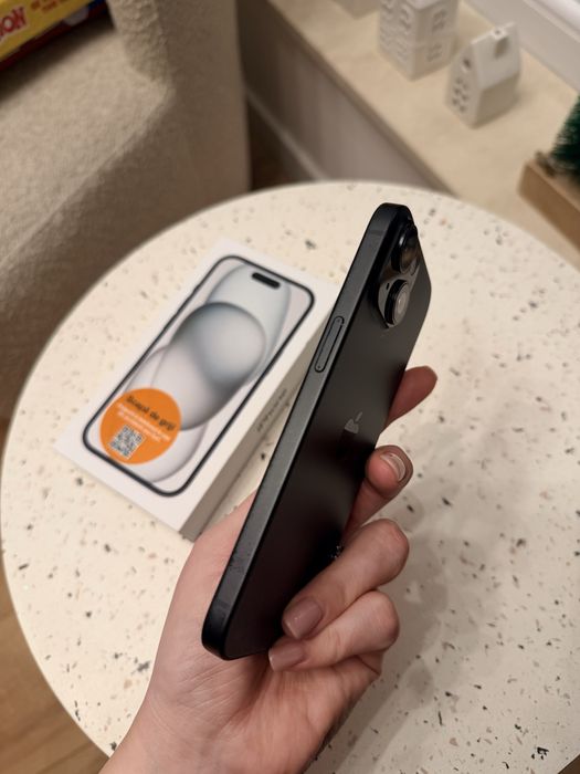Vand Iphone 15 -128 GB
