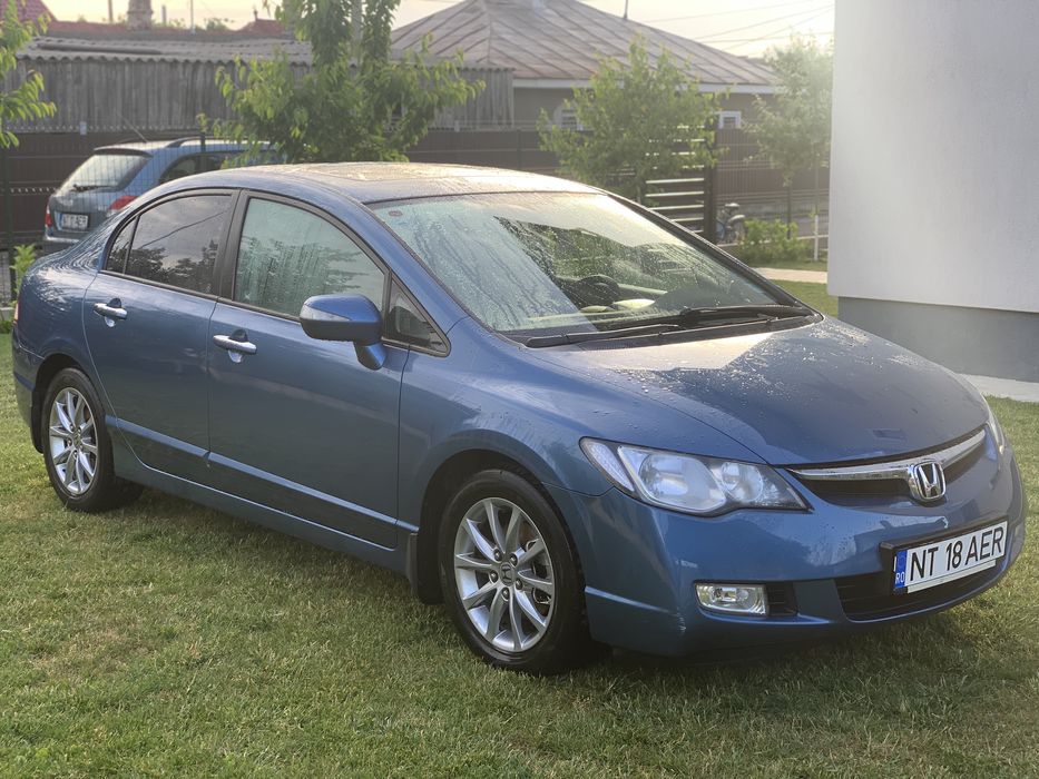 Honda  Civic sedan, 1.8 benzinǎ ,VTEC,automatǎ,140 cp
