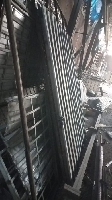 Железные ворот 3 шт