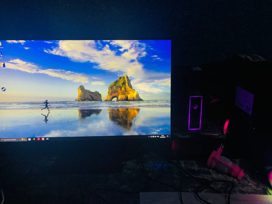 Moshniy arzon kompyuter sotiladi