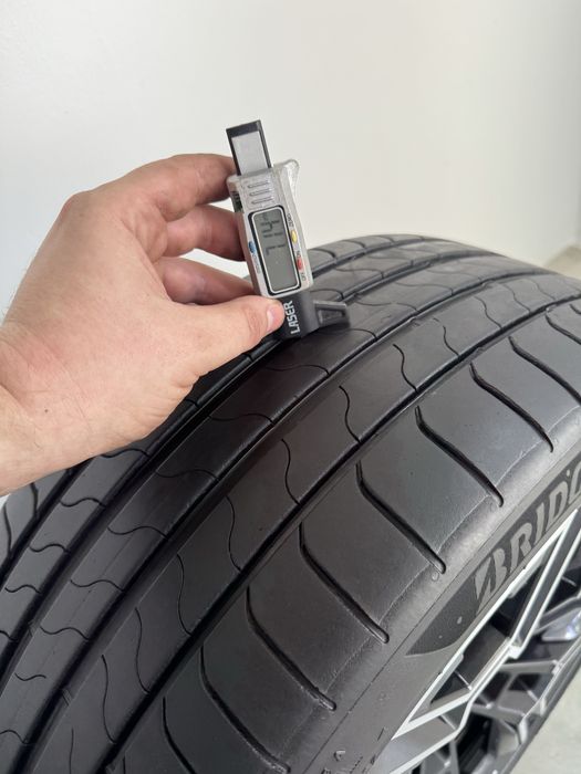 Jante Bmw i5 G60 R20 G61 M939 Originale Bridgestone 2024 Vara