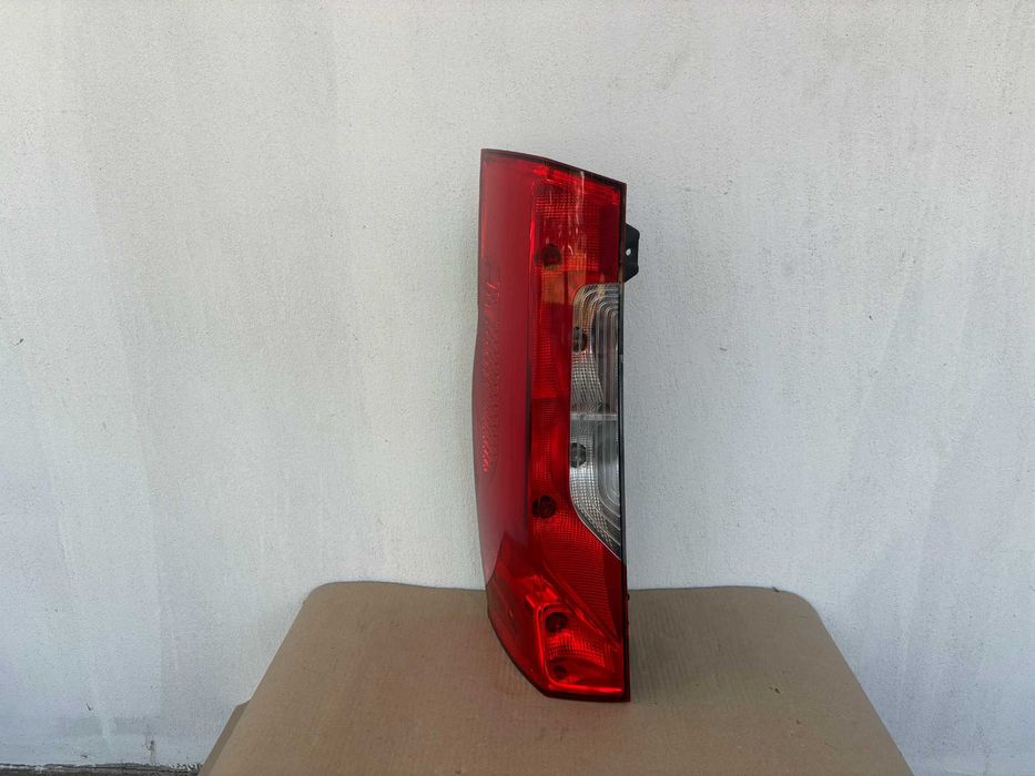 Stop stanga Mercedes Sprinter dupa 2018 original cod A9108200000