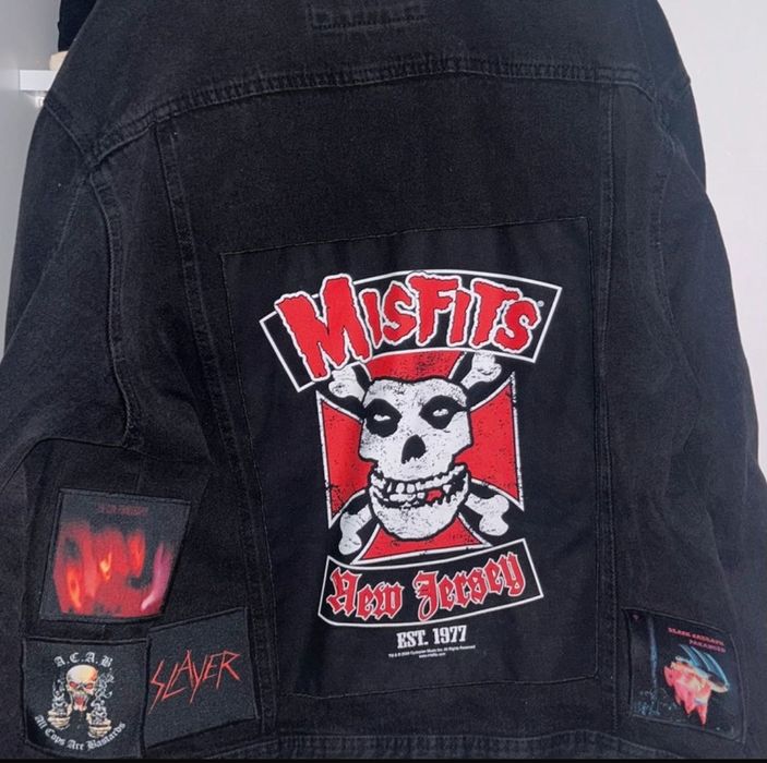 Geacă personalizată cu trupe metal