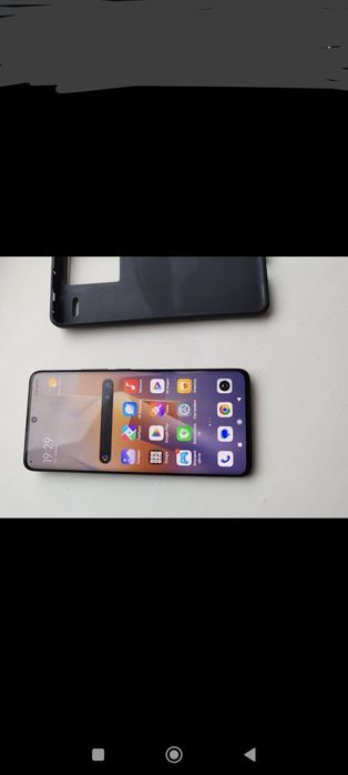 Продаю   телефон