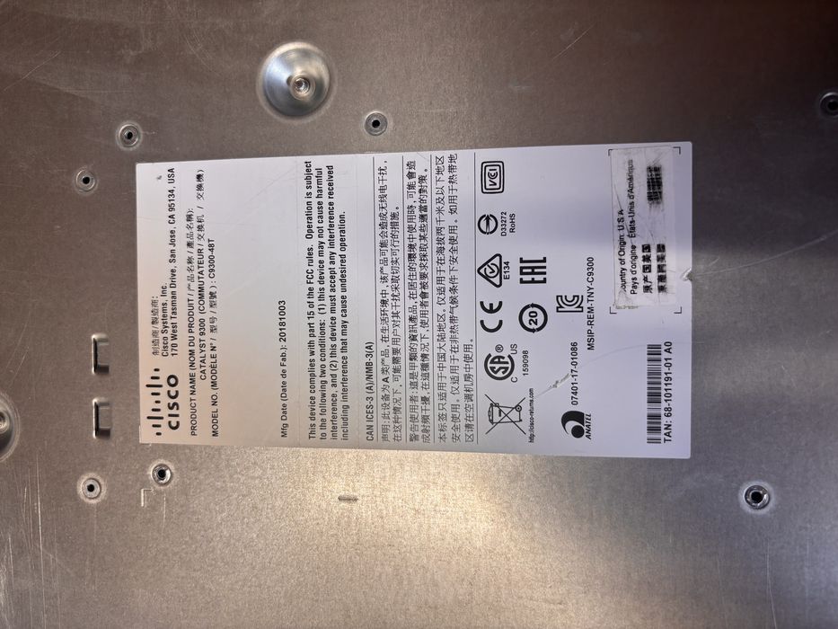 Switch CISCO Catalyst 9300 48