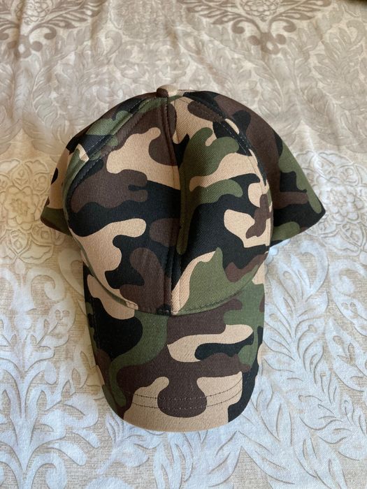 Камуфлажна Шапка с козирка Zara