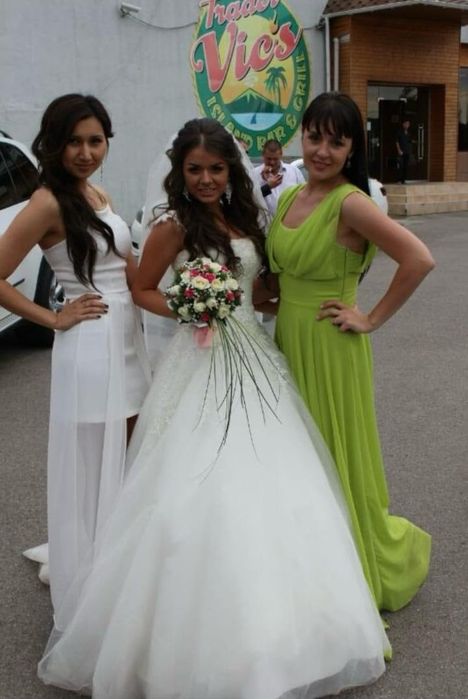 Продам шикарное свадебное платье