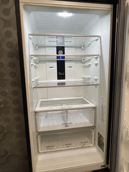 Продам новый холодильник