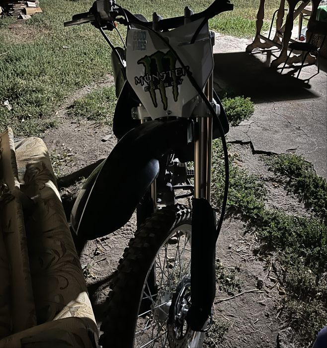 Продам эндуро мотоцикл срочно