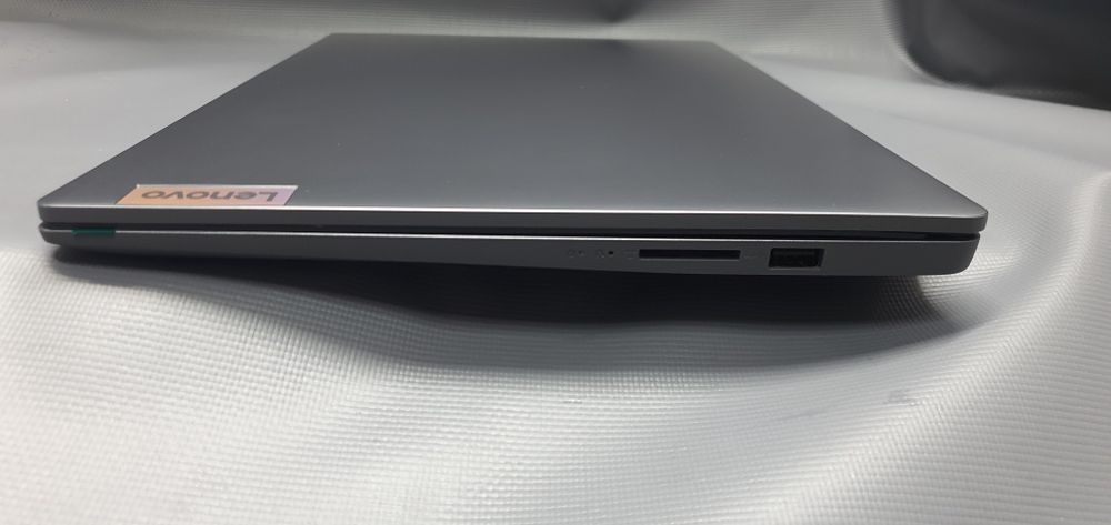 Продам Ноутбук Lenovo