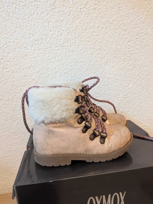 Детски маратонки за момиче