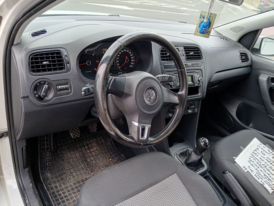 VOLKSWAGEN Polo 0 — imagine 2