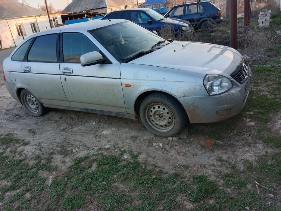 Продам приору 2013года хеджбек