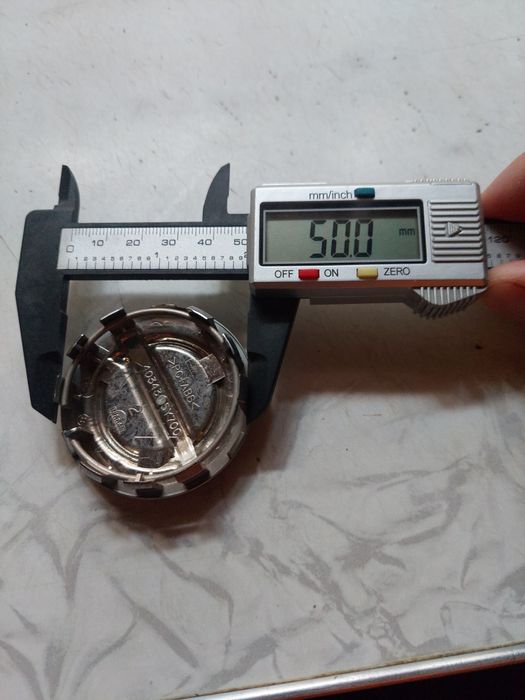 Колпачки дисков Nissan