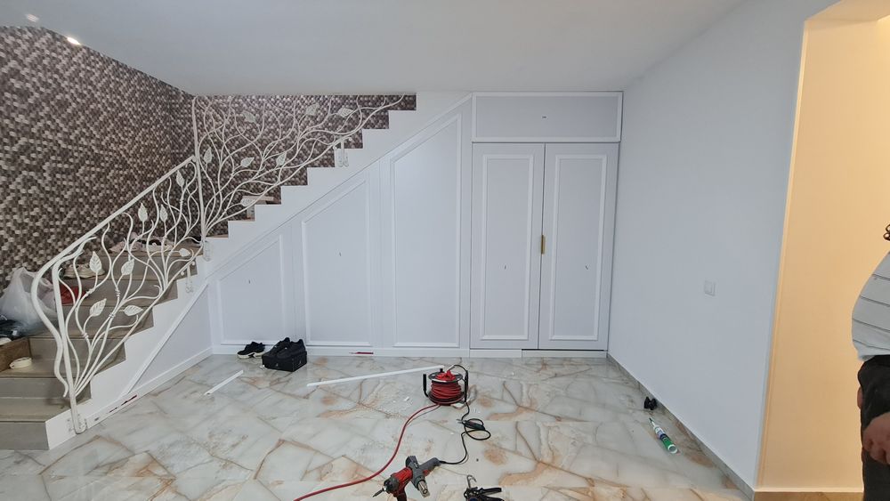 Tamplarie / Mobila / Confecții metalice /porti