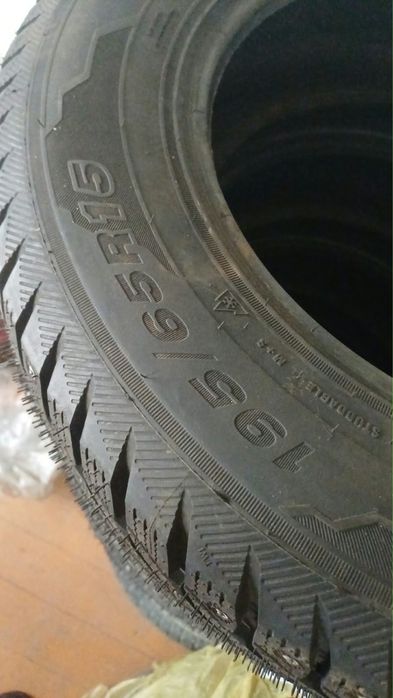 Продам зимнюю резину