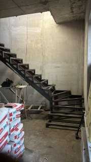 Сварочные работы, лестничные каркасы и навесы