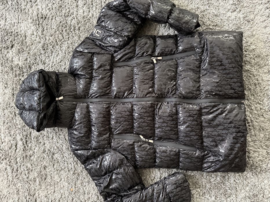 Geacă puffer tip Christian Dior gri lucioasă model premium mărimea