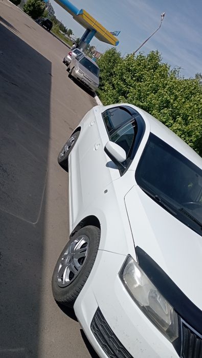 Шкода рапид 2014 года