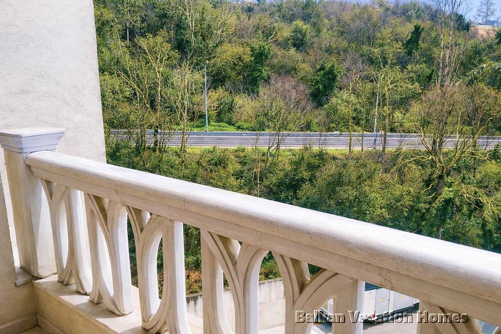 Продава се Тристаен апартамент в с. Аспарухово, Област Варна - 92 кв.м за 909 €/кв.м - Снимка #14