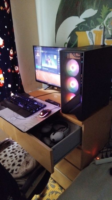 Vând PC Gaming Ultra Performant  , in garanție!