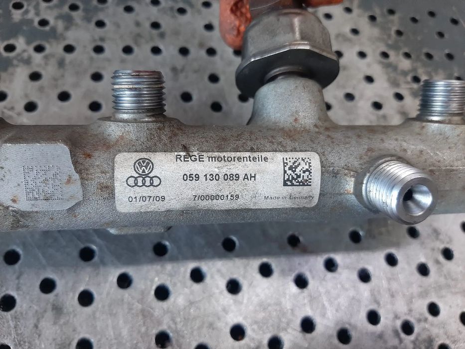 rampa injectoare stanga  audi a4 b8  a5 8t  a6 4f  q5 q7 2.7 tdi 3.0 tdi 059130089ah
