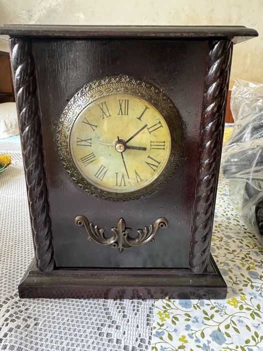 Антикварен часовник