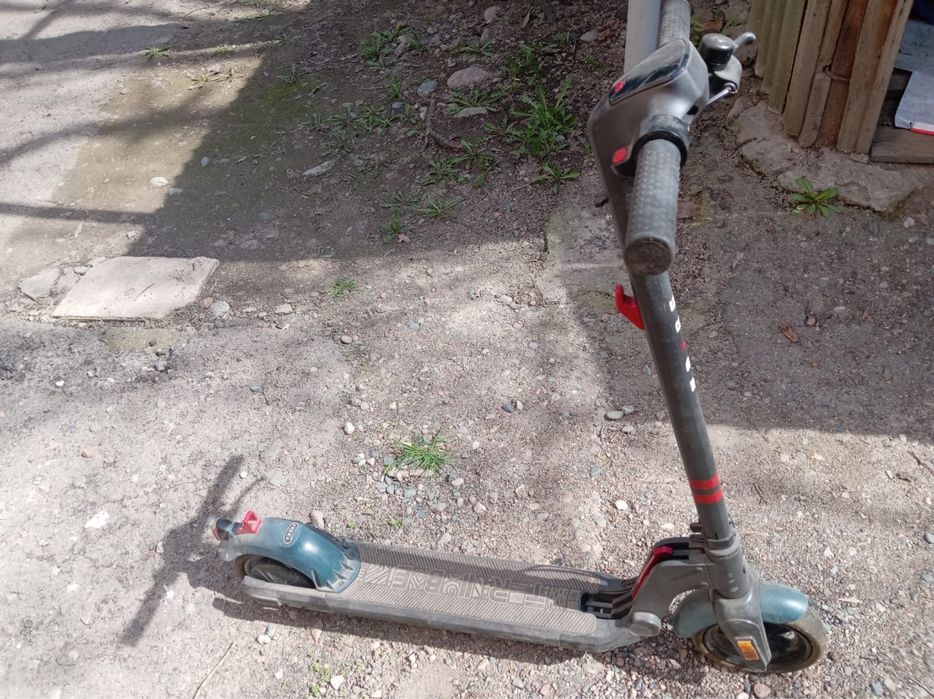 Электро самокат TRIBE