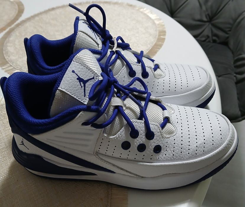 Ghete Air Jordan originale marimea 38, interior 24cm.