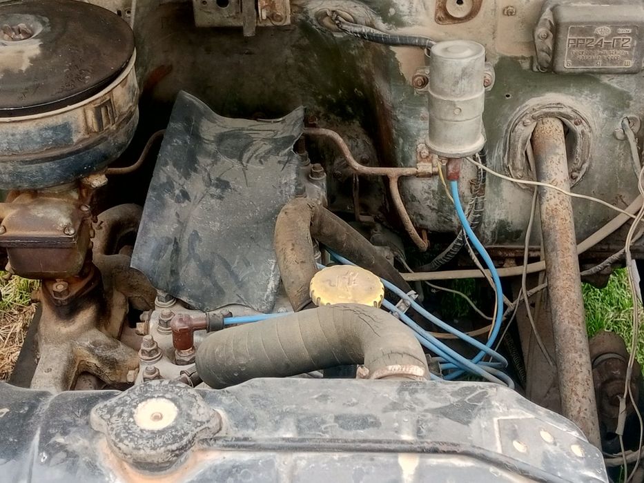 Продаю машина на ходу в харошом состояние движок гоз 51