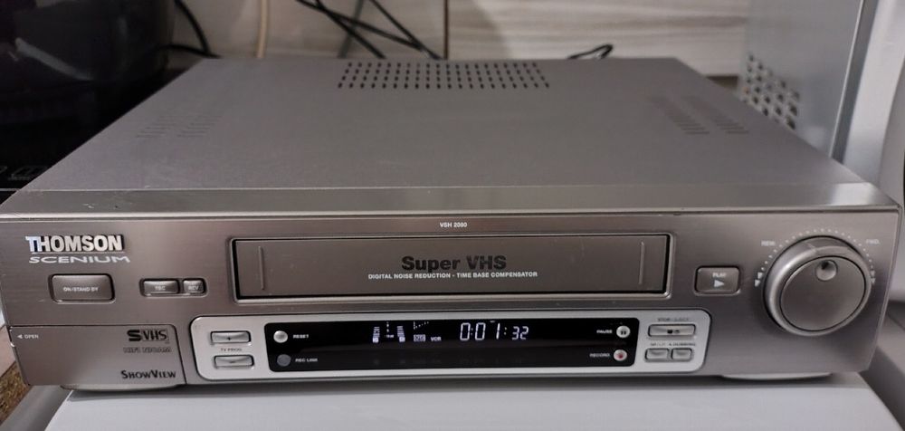 Video recorder SVHS THOMSON