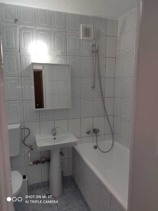 2cam central linistit modern mobilat utilat parchet stejar ideal cuplu