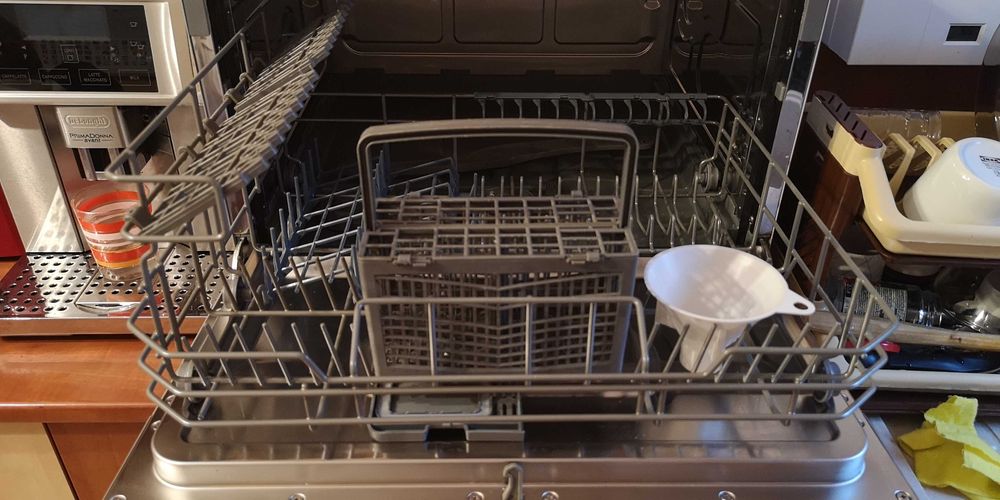 Masina de spalat vase 6 seturi Candy