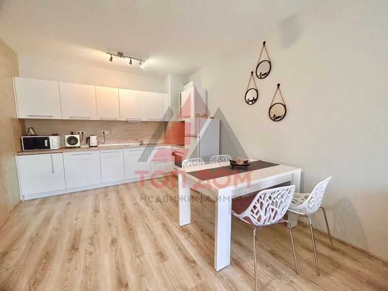 Дава се под наем Двустаен апартамент в Варна, Аспарухово - 67 кв.м за 550 € - Снимка #8