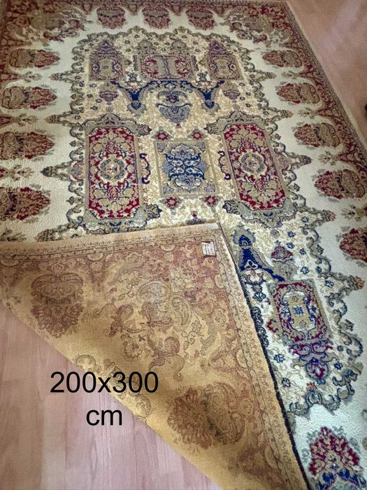 2 covoare lana (Cisnadie) + 1 foarte bine intretinute