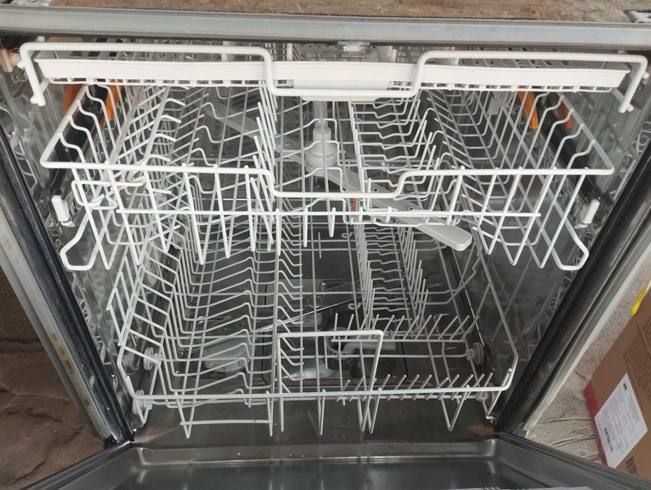 Съдомиялня Miele за вграждане