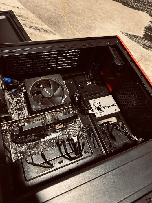 Vand!! Unitate si monitor