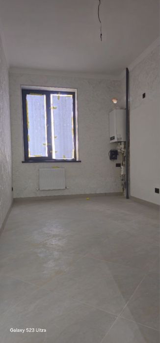 3-хоналик квартира, евро ремонт килинган, янги уй хеч ким яшамаган.