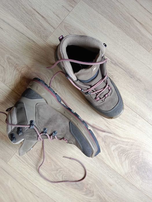 Bocanci de drumetii dama, din piele, impermeabili Quechua - 40