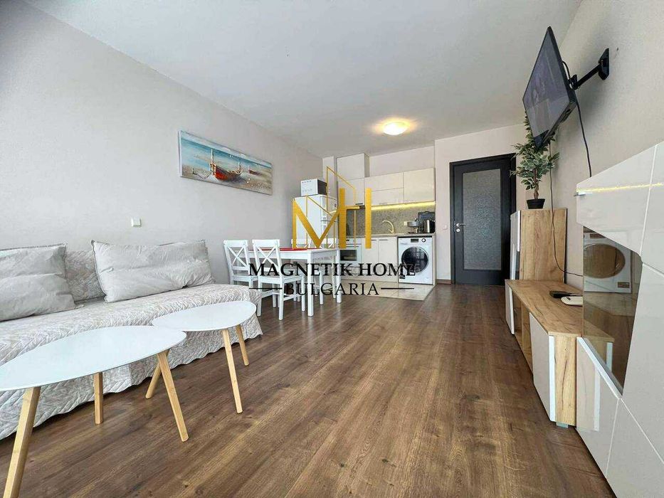 Дава се под наем Двустаен апартамент в Бургас, Център - 65 кв.м за 612 € - Снимка #11