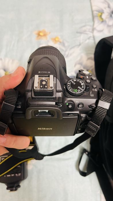 Nikon 5200 folosit putin timp