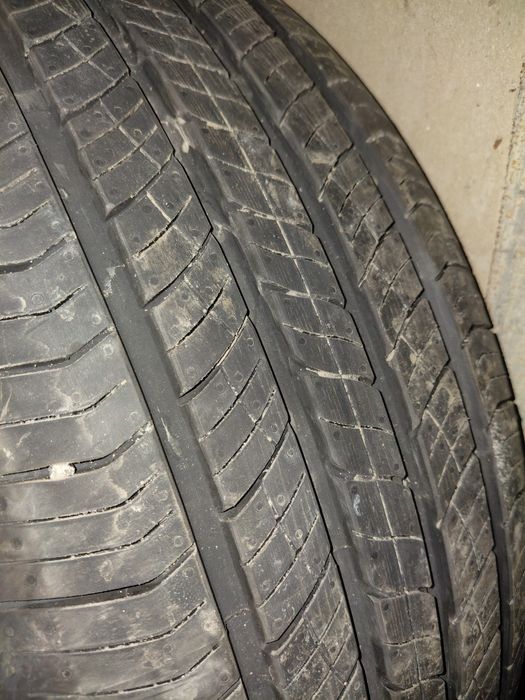 Продам шины  18го размера