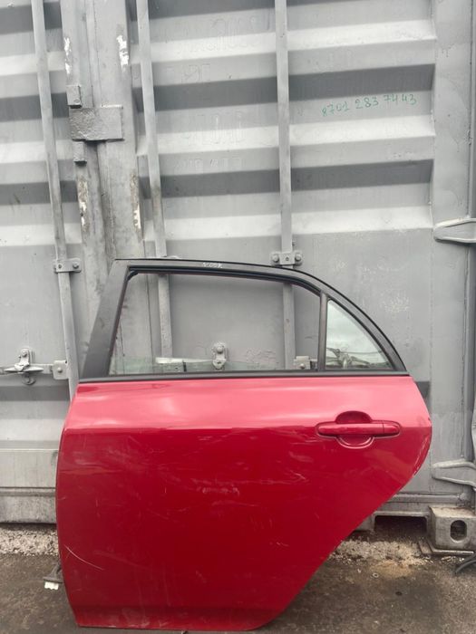 Двери камри 50