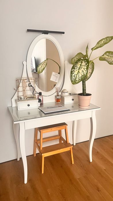 Макияжный столик ikea