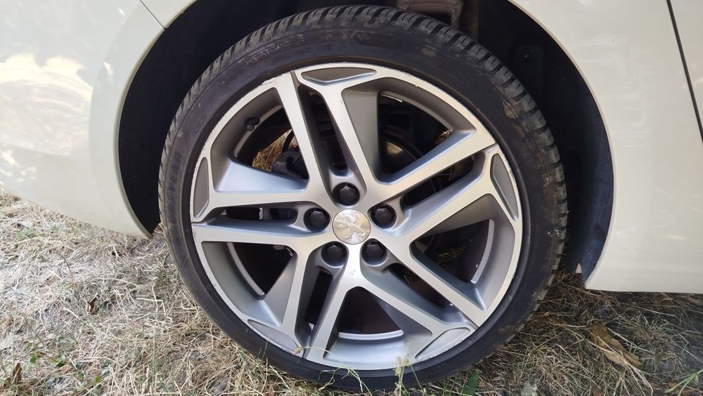 Гуми с джанти 18 пежо