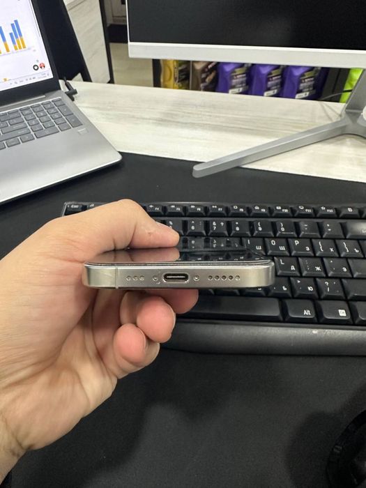 Iphone 16 Pro (256) Gb