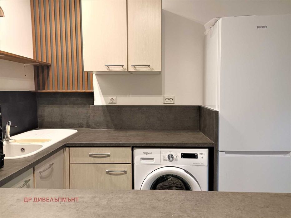 Дава се под наем Едностаен апартамент в София, Студентски град - 56 кв.м за 459 € - Снимка #2